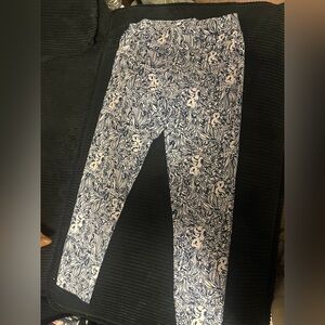 Lilly Pulitzer blue  and White  Cropped Pants koala print corso